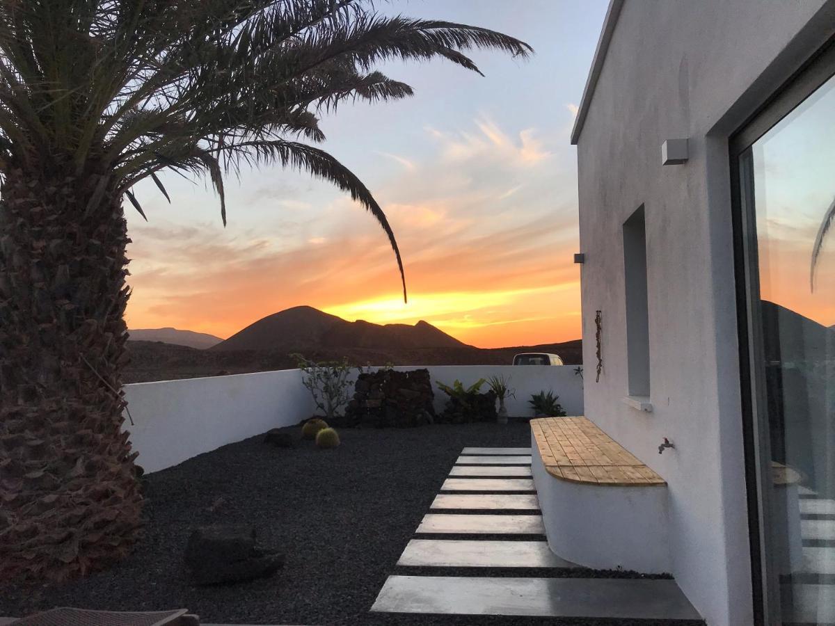 Casa Nusa La Santa Bagian luar foto